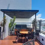 Lindo Flat Espacoso E Com Vista Mar - 50M Da Praia