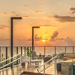 Loft Com Hidromassagem Frente Mar E Pe Na Areia