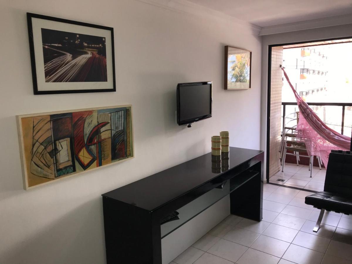 Apartamento Cabo Branco Home Service - perto do mar, wifi, até 04 pessoas João Pessoa
