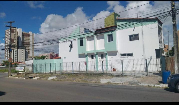 Apartamento Chalé Paraibano 2 - Simples e bem localizado