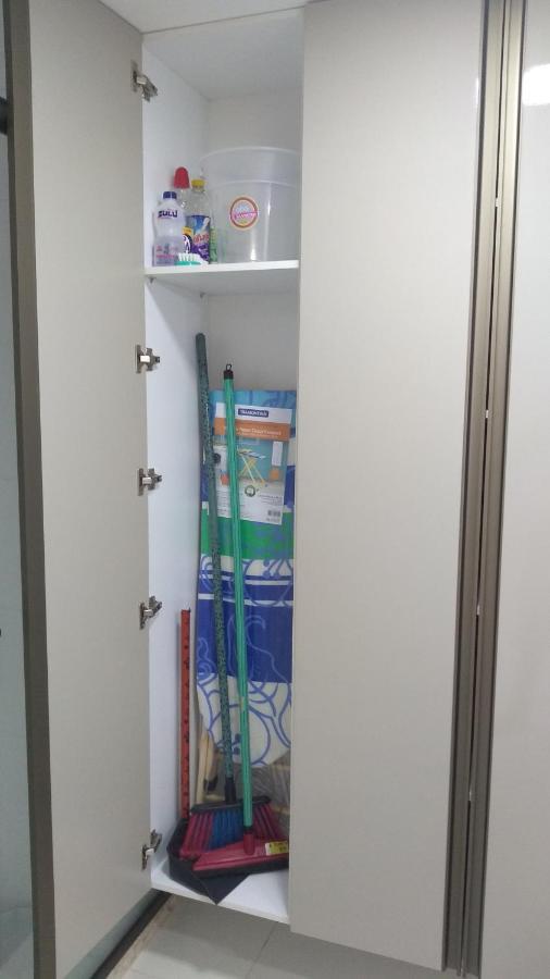 FLAT Urbani Smart Residence Apartamento