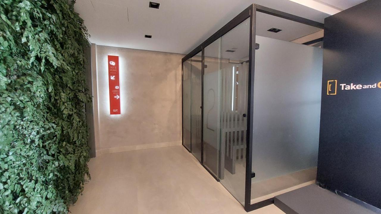 Lindo Flat Espacoso E Com Vista Mar - 50m Da Apartamento *