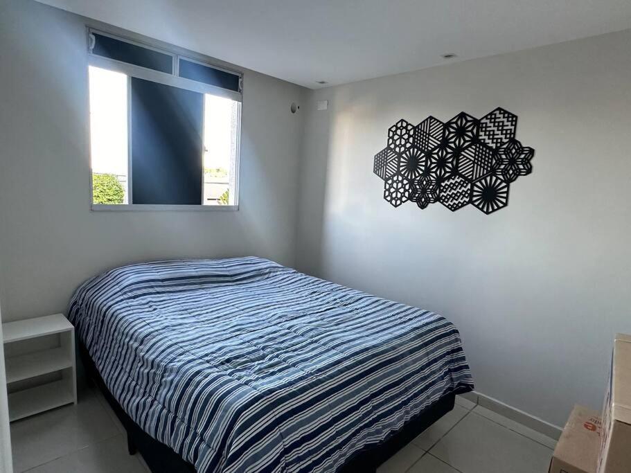 Apartment Em *