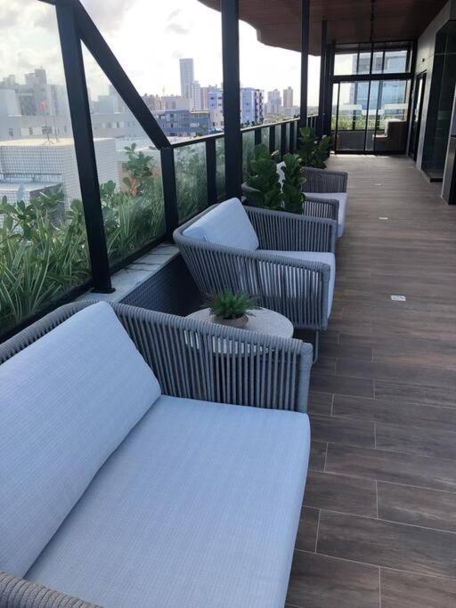 Apartamento Flat Pe Na Areia Jardim Oceania - *