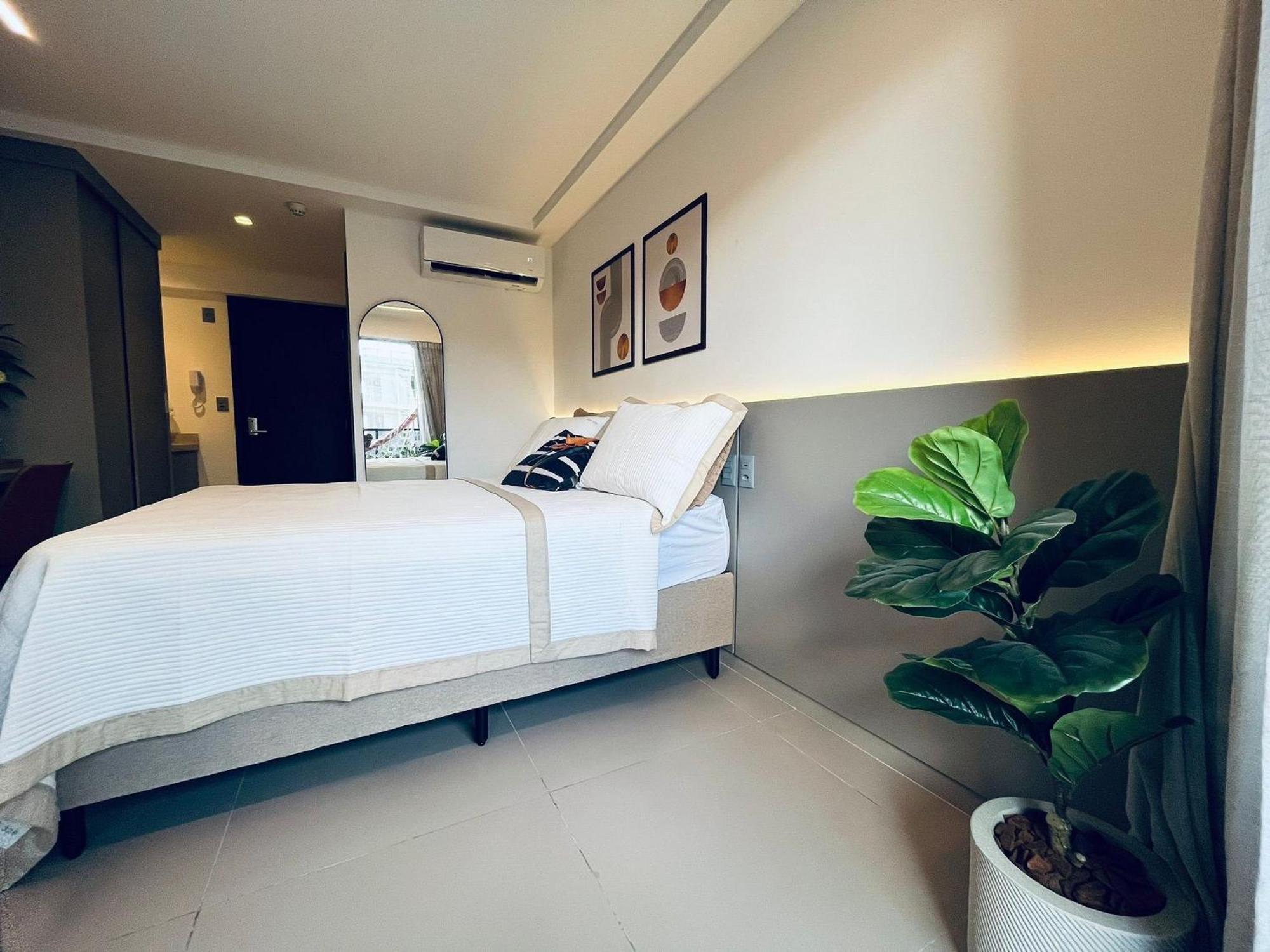Apartamento Com Varanda Disponivel. Bh 325. João Pessoa