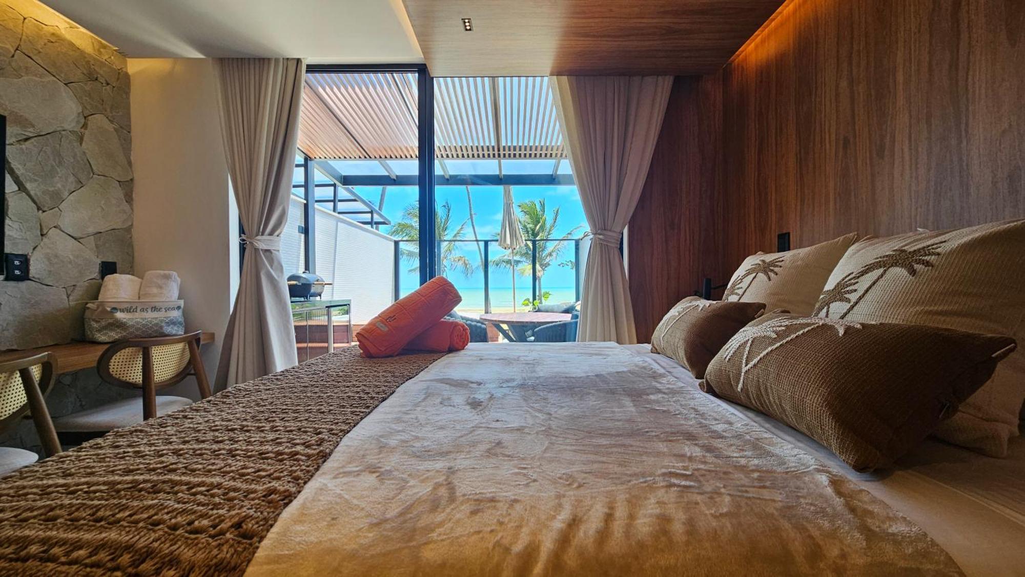 Loft Com Hidromassagem Frente Mar E Pe Na Areia