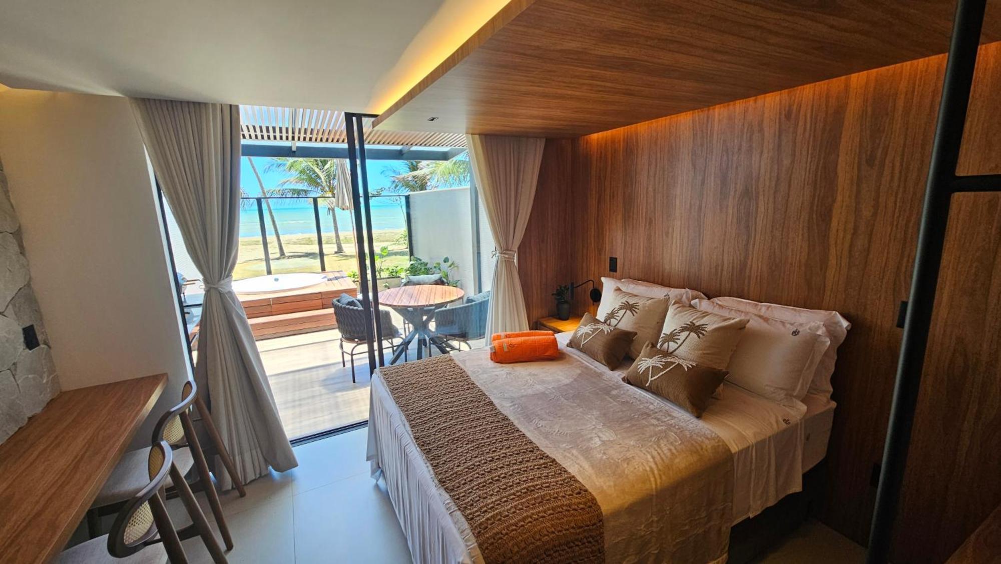 Apartamento Loft Com Hidromassagem Frente Mar E Pe Na Areia *