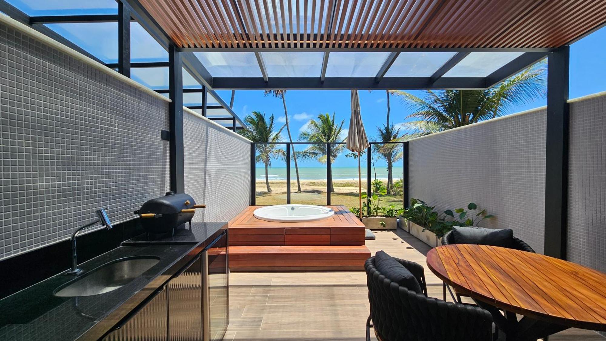 Apartamento Loft Com Hidromassagem Frente Mar E Pe Na Areia