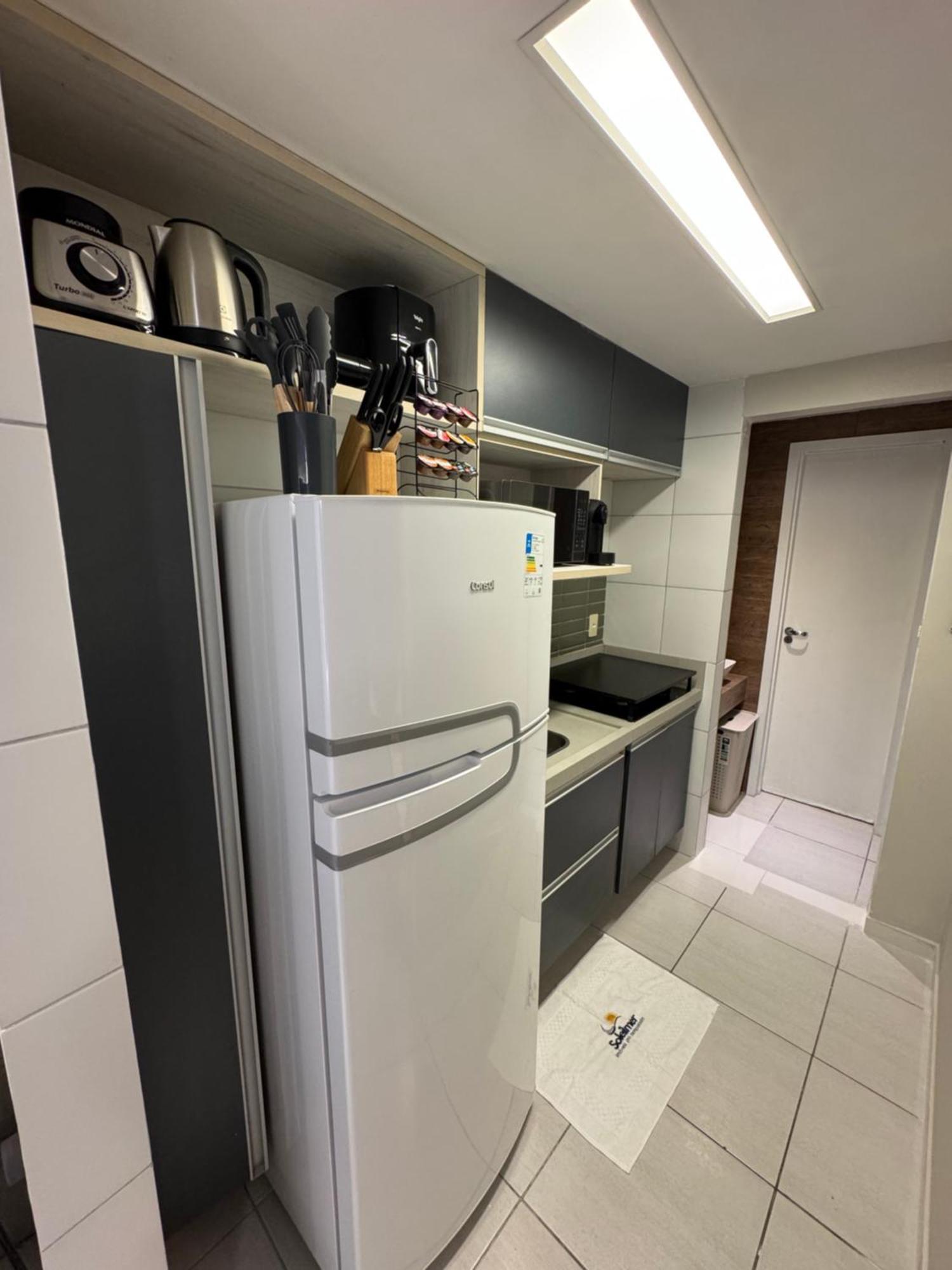 Apto 2q, Prox A Praia, Shoppings, Mercados, Restaurantes E Padarias Apartamento *