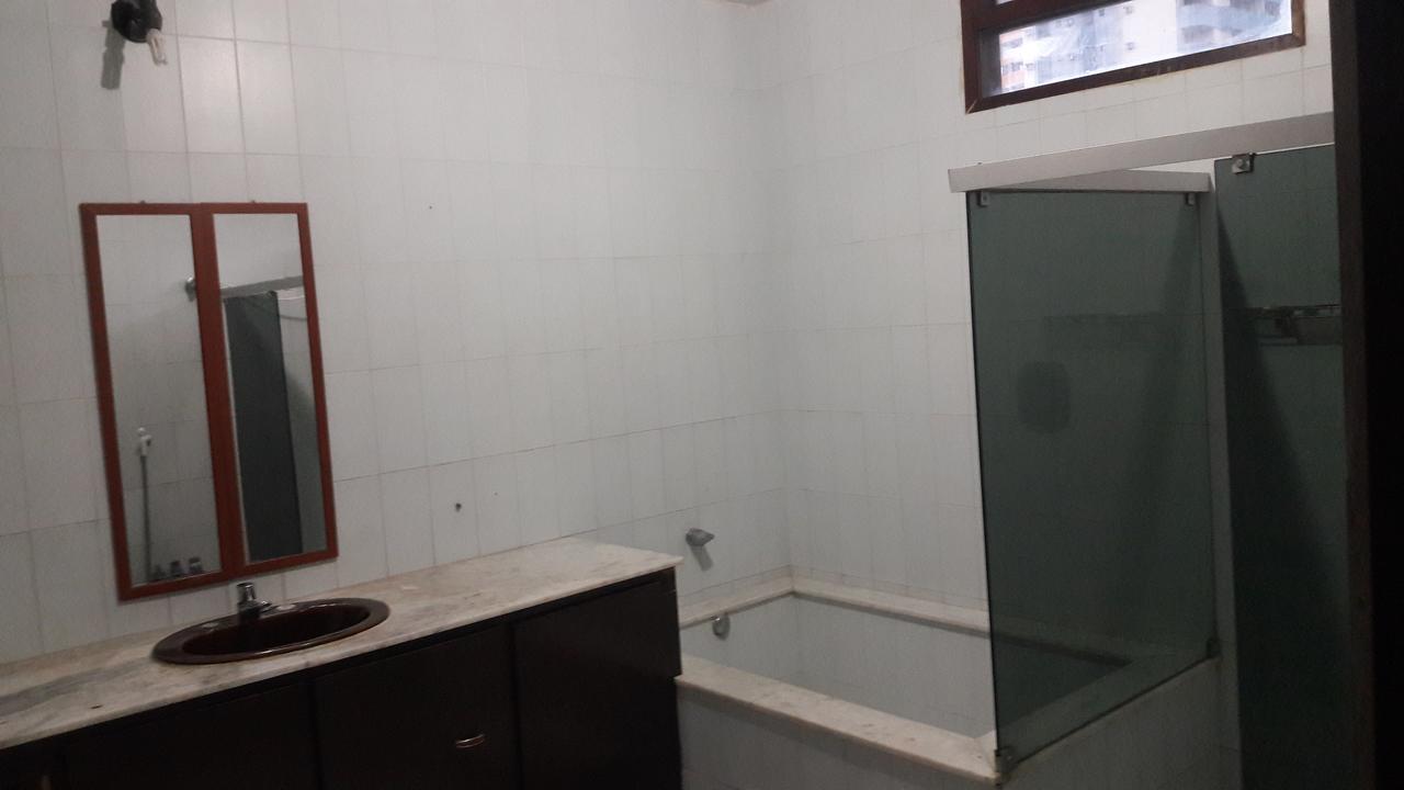 Frederica E Hostel *