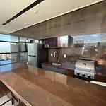Qavi - Flat Com Localizacao Privilegiada #Oneway108