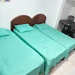 Casa Com Quarto