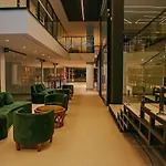 Urban 750 By Day By Day