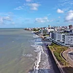 Flat Tropical Caribessa