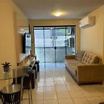 Apartamento Amplo Com Piscina E Academia