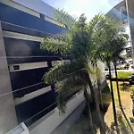 Apartamento Amplo Com Piscina E Academia