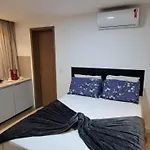 Flat A 200 Metros Da Praia