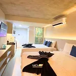 Setai Yacht