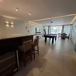 Curta Com Estilo Em Tambau