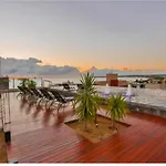 Acomodacoes Proximo Ao Mar No Quality Hotel - By Flat Service