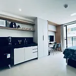 Apartamento Com Varanda No Bessa. Gbs 503.