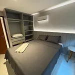A 50 Metros Da Praia, Apt Moderno Minimalista 2 Qts