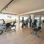 Setai Yacht Studio 3 - By Almare Flats