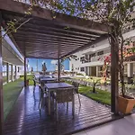 Unique Beach - Pe Na Areia