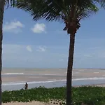 Flat A Beira Mar De Joao Pessoa Com Ar