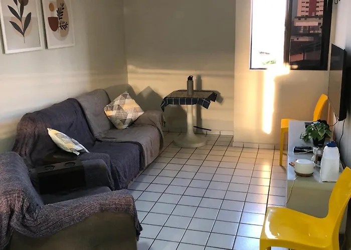 Apartamento Com Quarto Banheiro E Ar Privativos E Com Areas Comuns Compartilhadas Proximo A Praia Do Bessa