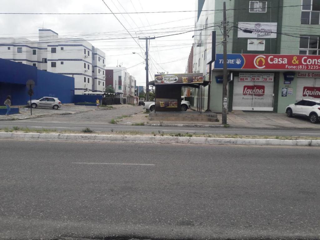 Lar Jampa *