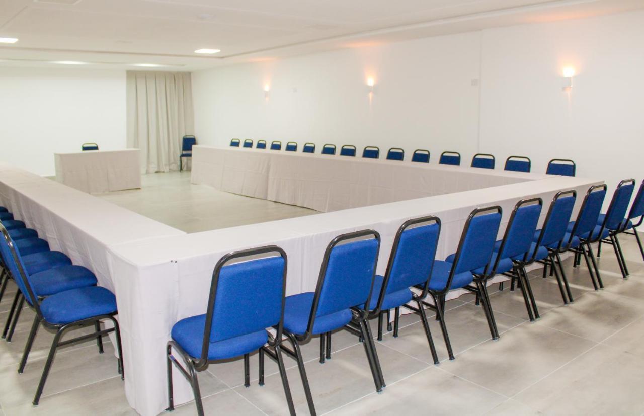 El Aram & Convention