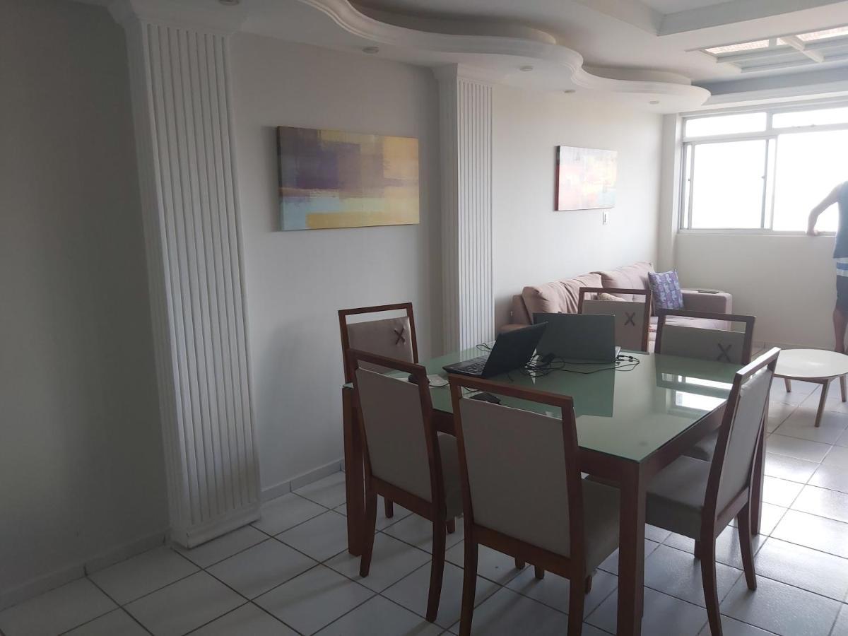 Edificio Mont Clair Apartment *