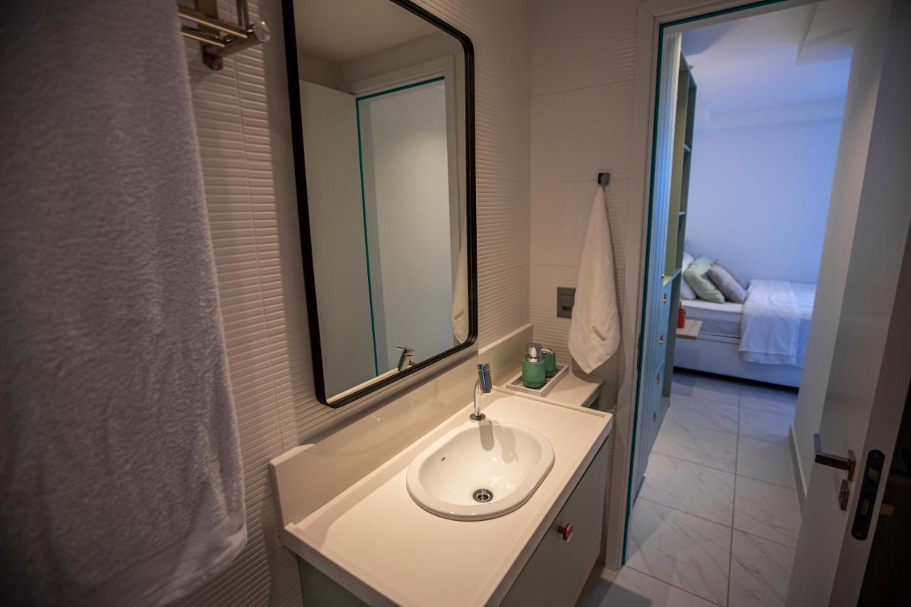 Com Jacuzzi Na Beira Mar De No Branco Haus