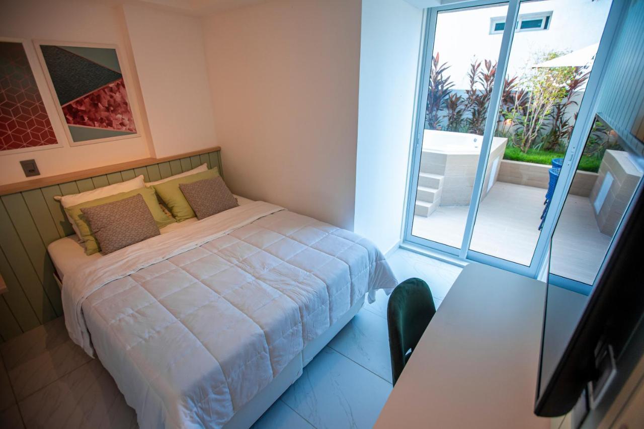 Apartment Com Jacuzzi Na Beira Mar De No Branco Haus