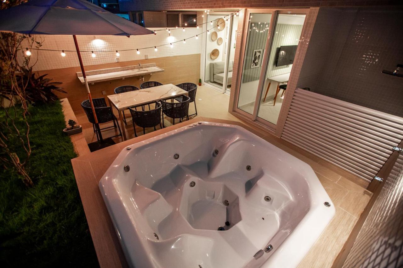 Com Jacuzzi Na Beira Mar De No Branco Haus Apartment Joao Pessoa