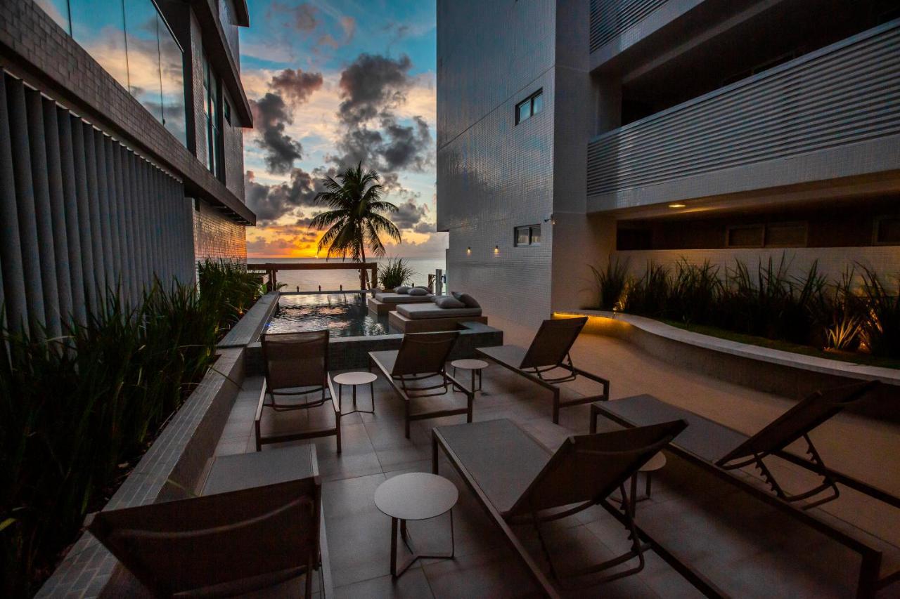 Com Jacuzzi Na Beira Mar De No Branco Haus *