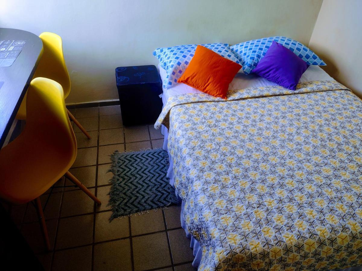 Quarto Duplo Com Banheiro Privativo Externo Ao Lado Homestay Joao Pessoa