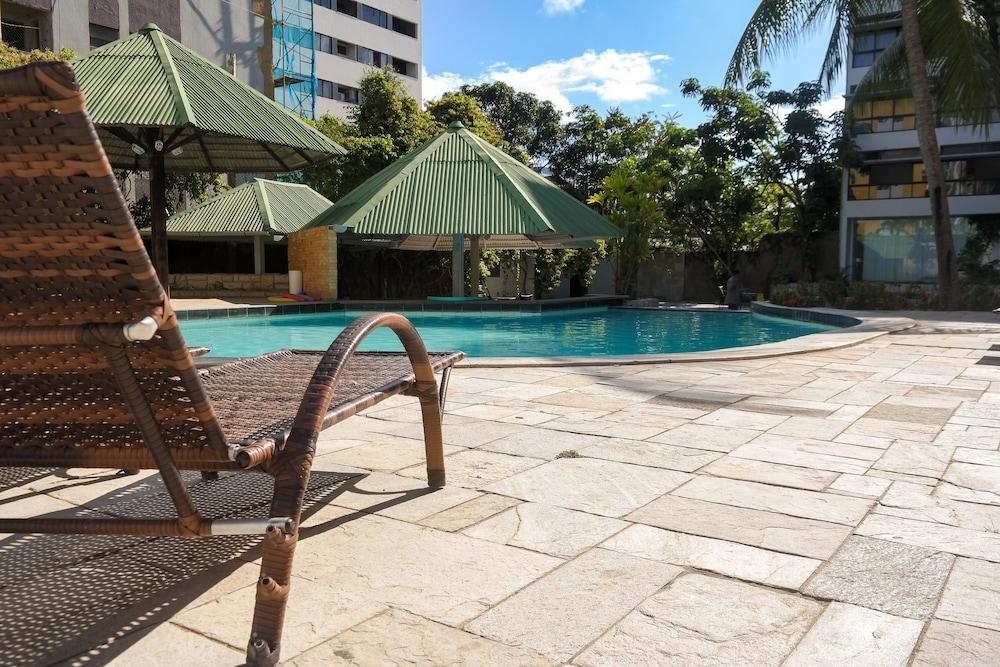 Hotel El Aram & Convention