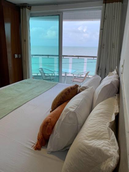Flat Beira Mar Com Localizacao Privilegiada Perto De Tudo! Apartamento