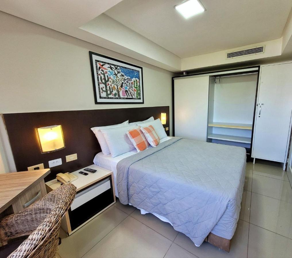 Flat A Beira-mar Em Cabo Branco, Pe Na Areia! *