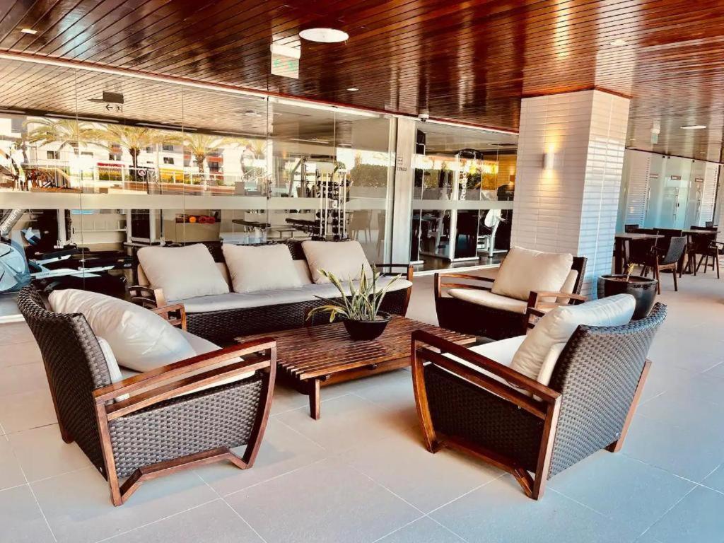 Apartment Frente Mar Alto Padrao *