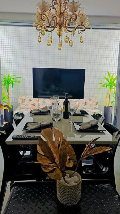 Black White Flat Luxo Apartamento