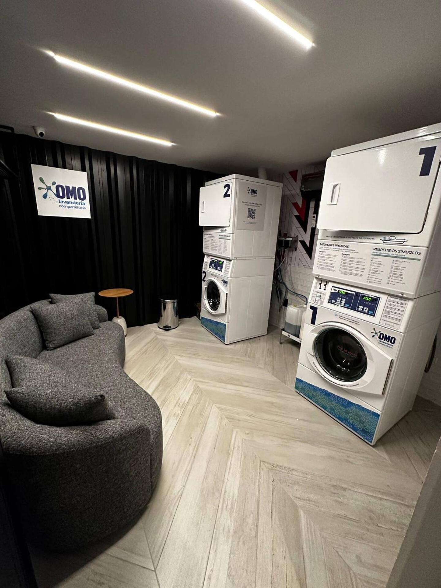 A 60m-piscina-coworking-moderno Wifi Apartment
