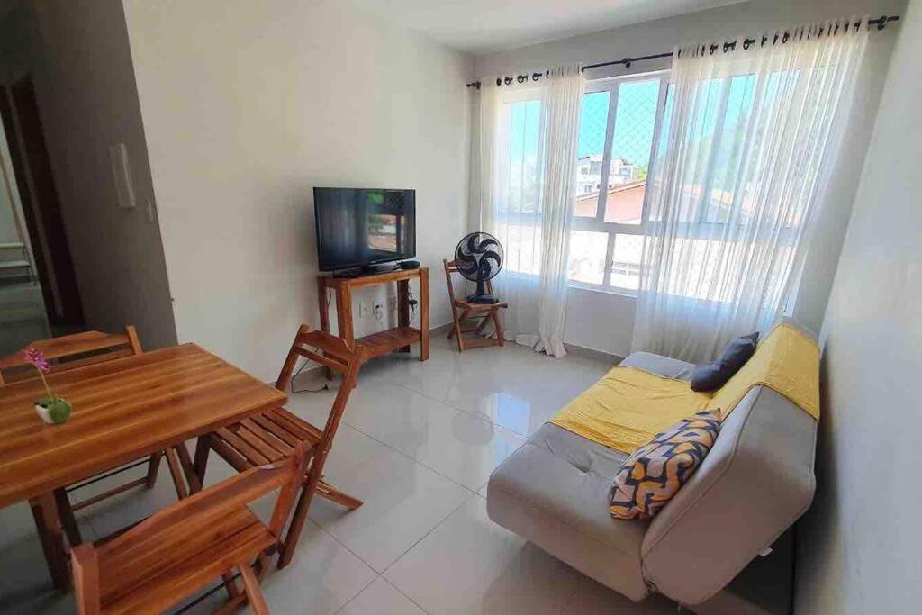Otimo De 2 Quartos A 300m Da