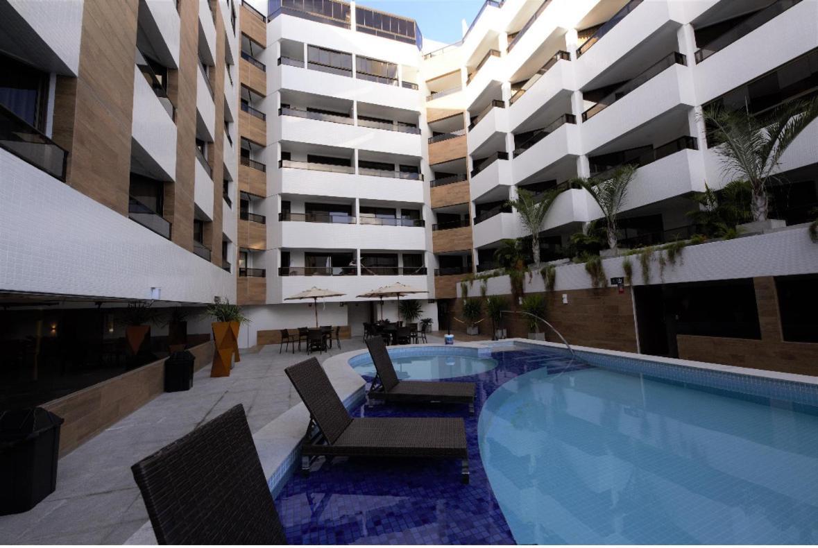 Gold Flat Em Apartment