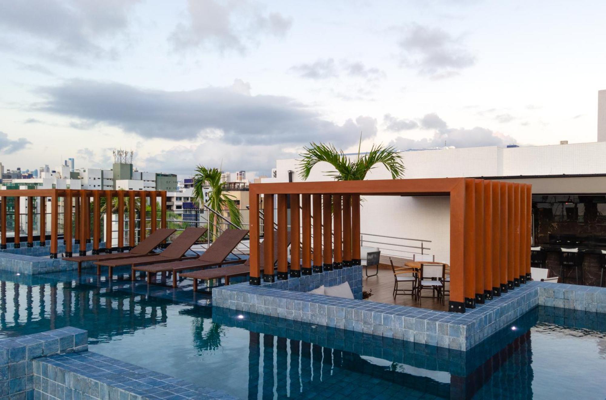 Apartamento Loft Com Jacuzzi Privativa Frente Mar Do Bessa *