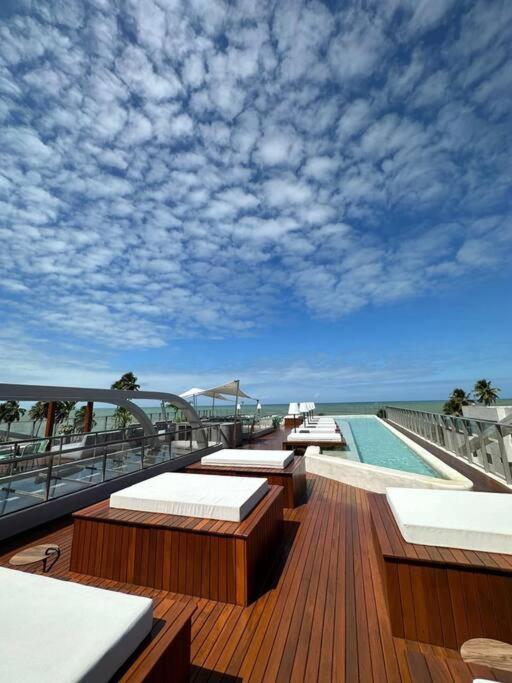 Luxo Na Beira Mar Do Cabo Branco - Setai Yacht By Jess *