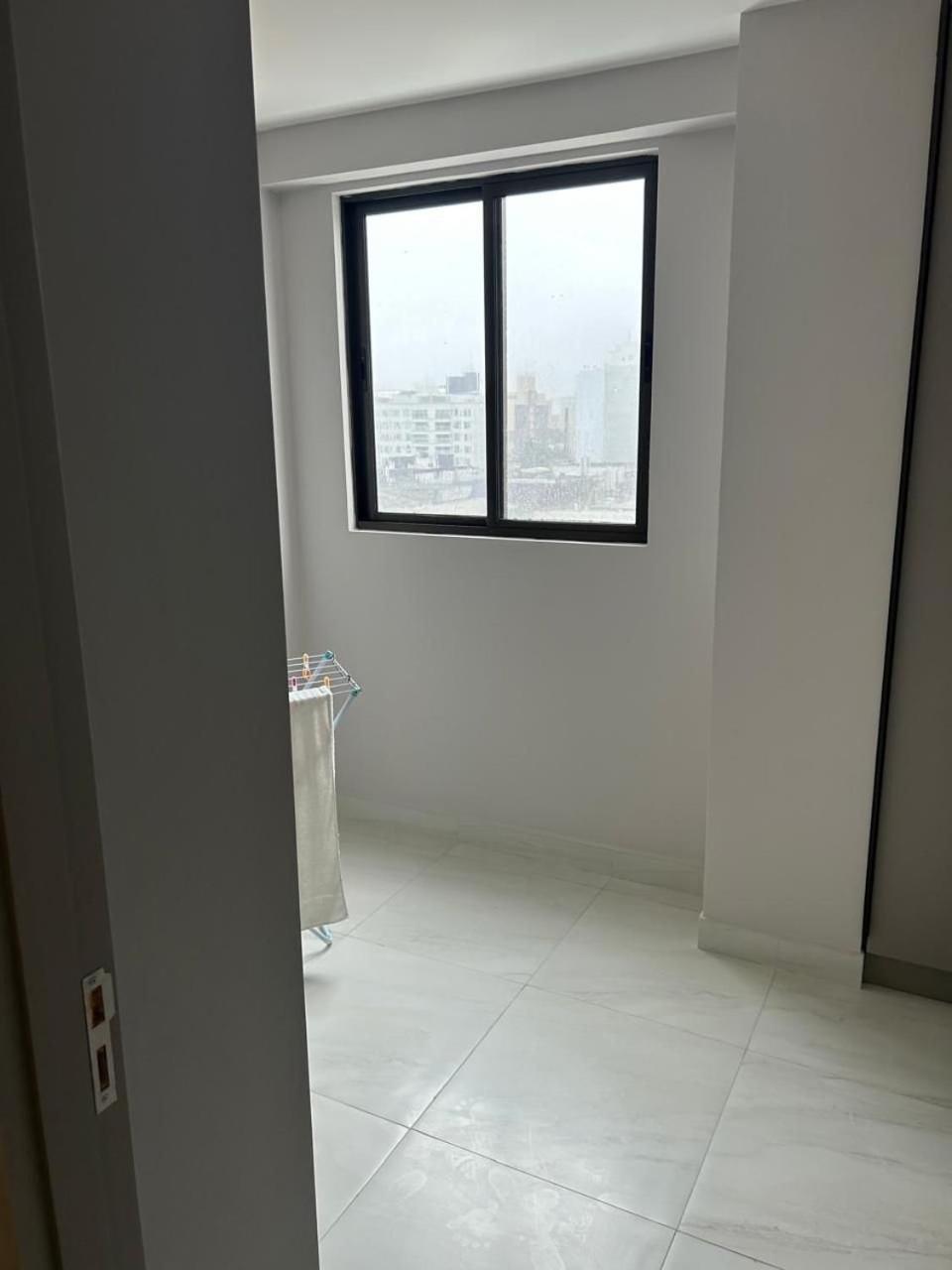 Compact Flat Tambau By Daybyday