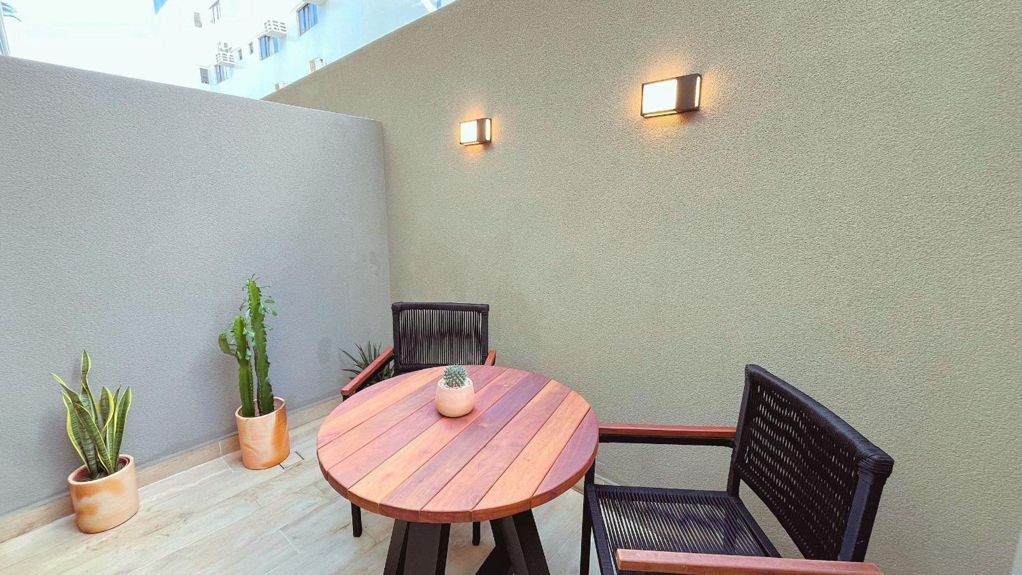Setai Yacht Garden - By Almare Flats Apartment *